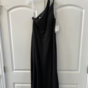 BWT long black evening dress. Great for a wedding 💍